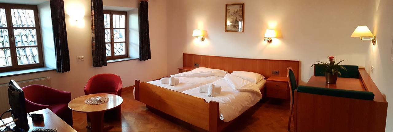 Bed and Breakfast Weisses Roessl Аппиано-Сулла-Страда-дель-Вино Экстерьер фото